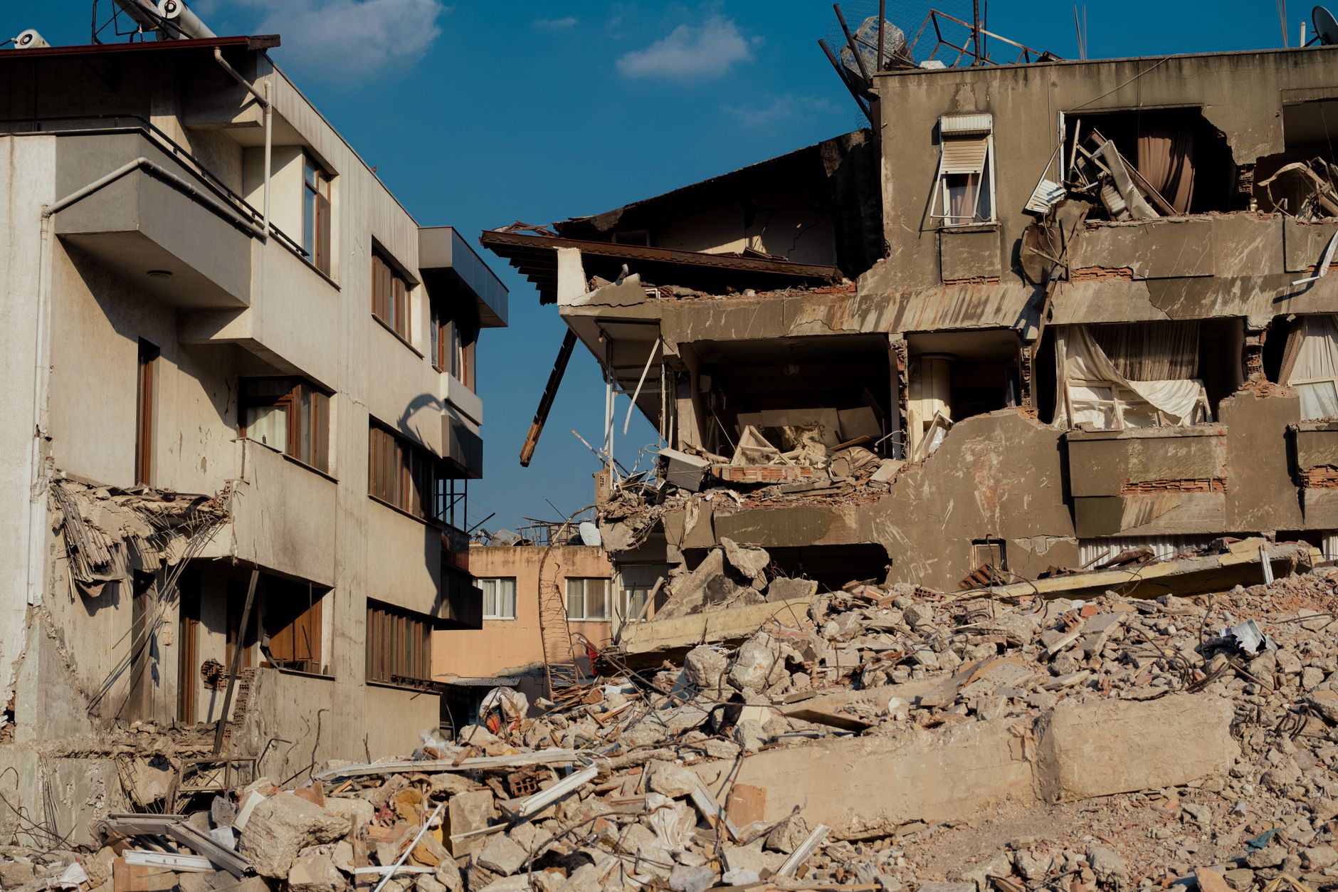 Satya Niketan building collapse